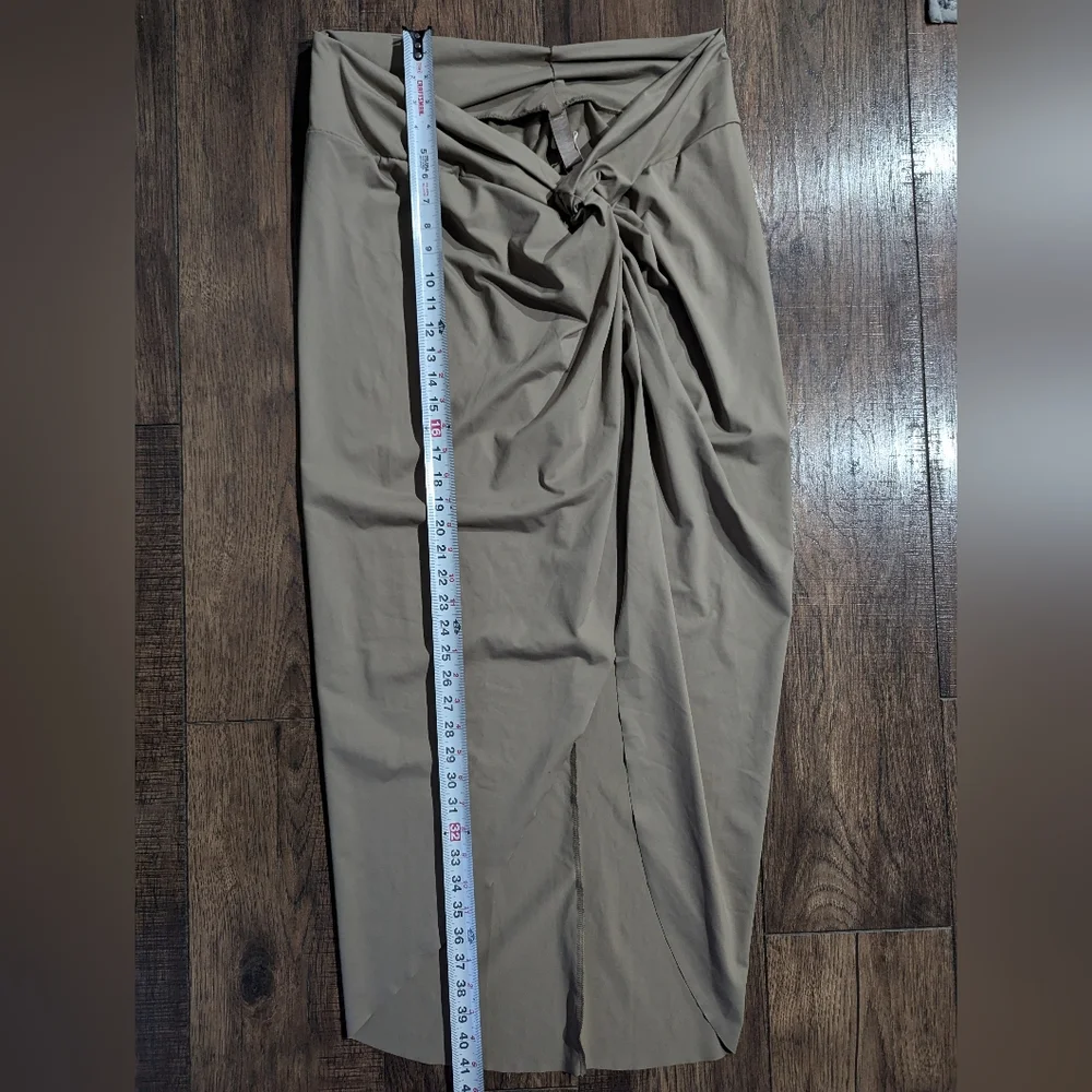 SKIMS Signature Recycled Swim Sarong Skirt Desert Sand/Tan Womens Size 3X NWT!